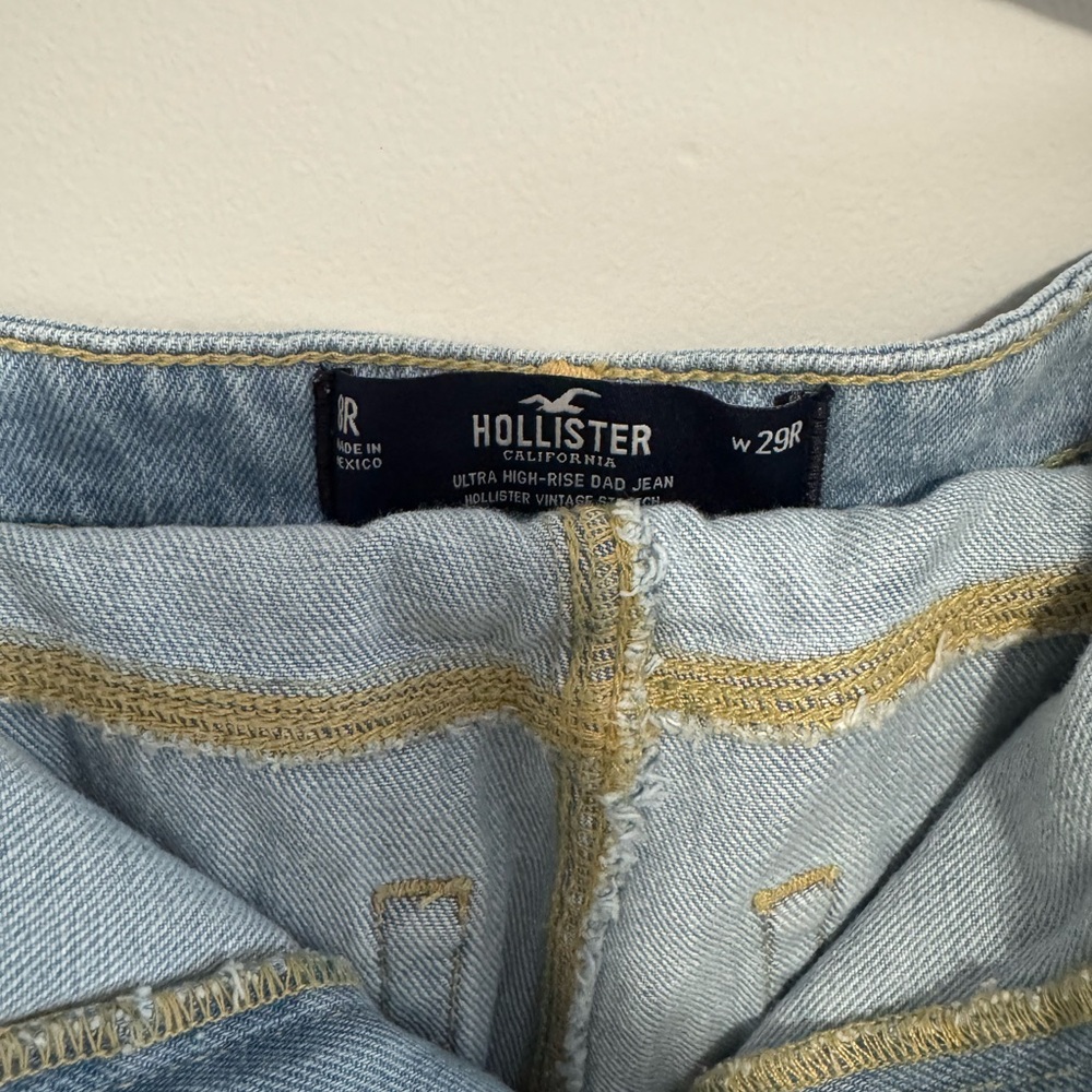 Hollister Women's Light Blue Jeans